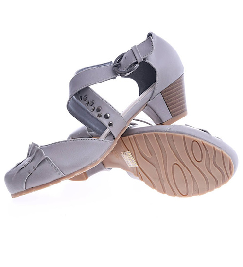 Szare czółenka z paseczkiem na niskim obcasie /A9-1 14105 T143/