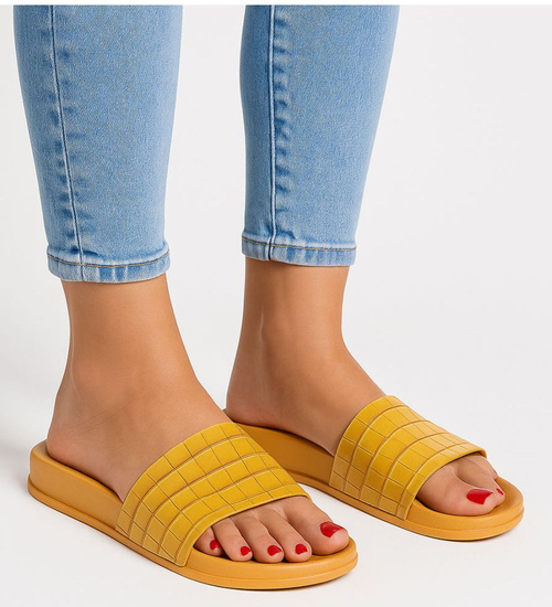 Żółte basenowe klapki damskie  /G7-2 13149 T193/