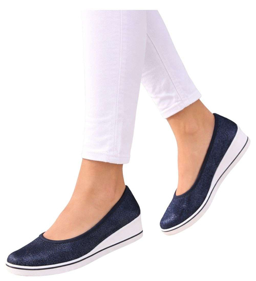 Granatowe wsuwane tenisówki na niskim koturnie /C6-2 14449 T137/