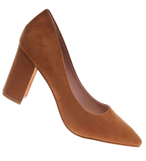 Zamszowe karmelowe czółenka na słupku /A10-3 18665 T152/