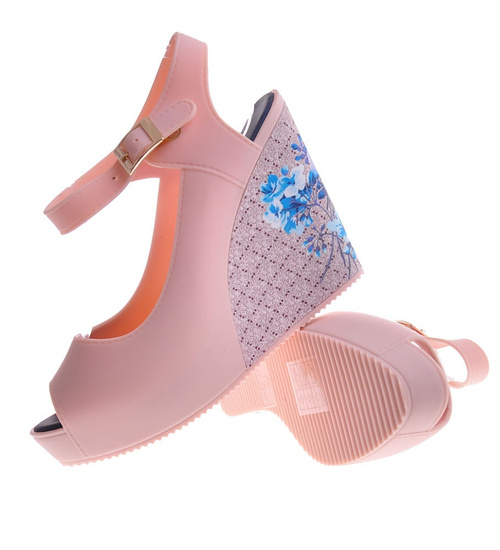 Beżowe sandały meliski na koturnie /F6-2 3076 T418/ 