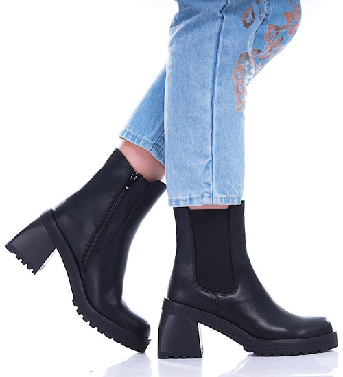 Czarne botki damskie na grubym słupku /G12-1 17050 G324/