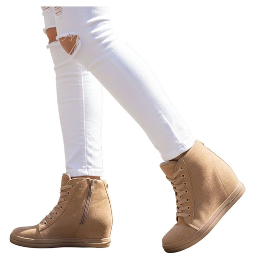 Beżowe sneakersy damskie na koturnie /E8-2 12767 T891/