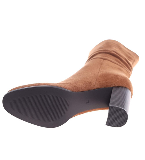 Karmelowe eleganckie botki na obcasie /C3-2 18411 W385/