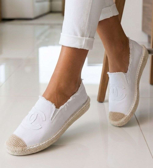 Białe espadryle z szarpaniami /F7-2 18728 T285/