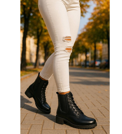 Czarne botki trapery damskie /E4-3 18271 W485/