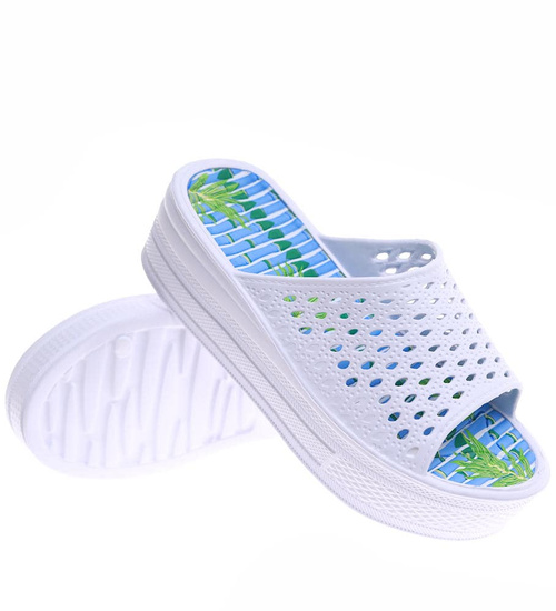 Plażowe białe klapki basenowe na platformie /F5-1 16574 T11-6/