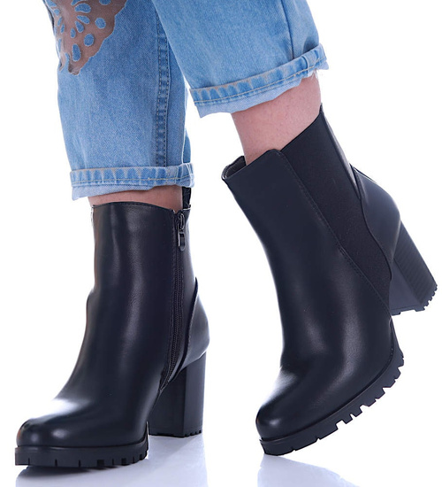 Klasyczne czarne botki na obcasie /F10-2 16919 G387/