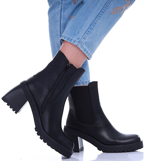 Czarne botki damskie na grubym słupku /G12-1 17050 G324/