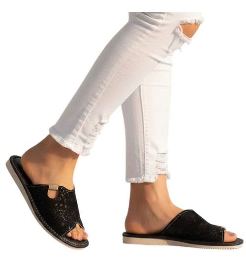 Czarne domowe klapki kapcie /D8-1 16205 S165/