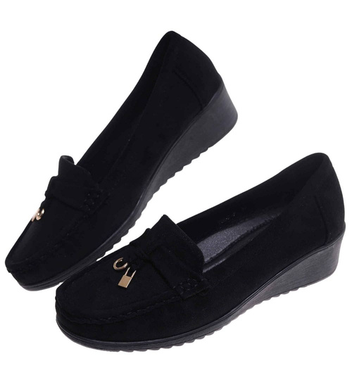 Czarne zamszowe czółenka na niskim koturnie /A2-2 18223 W233/