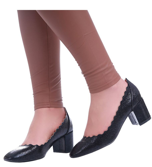 Czarne czółenka na grubym obcasie /E2-3  17146 T185/