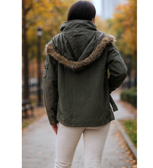 Ocieplana zielona zimowa kurtka parka z kapturem /H2 KR30 S0/