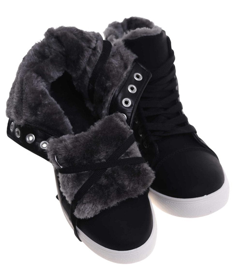 Zimowe czarne trampki z futerkiem /G3-2 18612 T396/