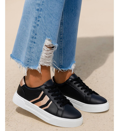 Czarne wiązane trampki na platformie /C2-2 15788 T231/