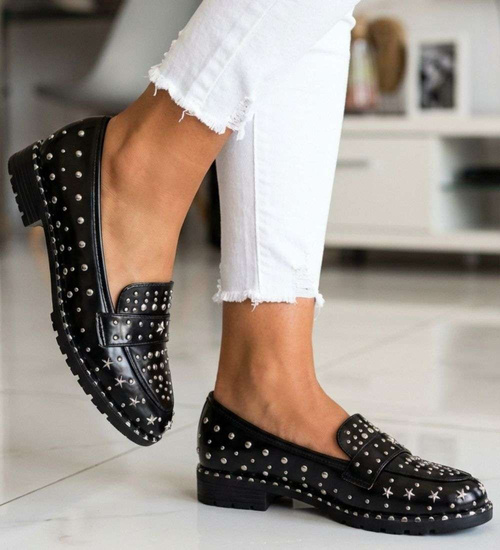 Czarne damskie półbuty mokasyny z ćwiekami /D2-1 15552 T150/