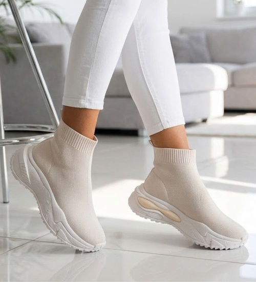 Wsuwane beżowe trampki damskie /D9-3 13310 T291/