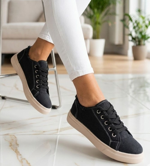 Czarne materiałowe trampki damskie /D2-1 16179 T190/