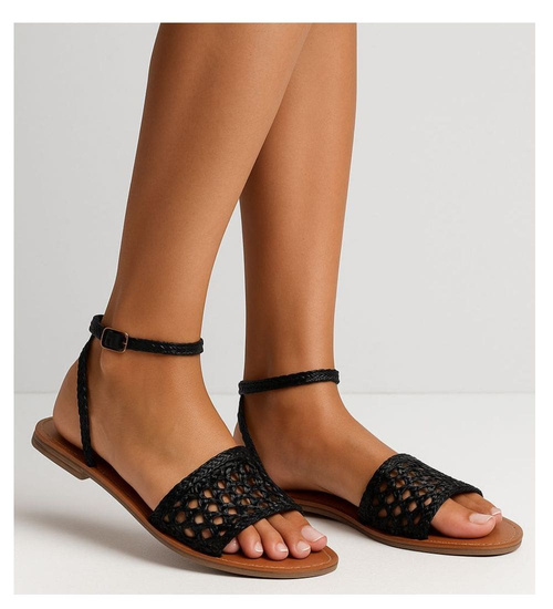 Sandały damskie płaskie ażurowe czarne /F9-2 17561 G186/