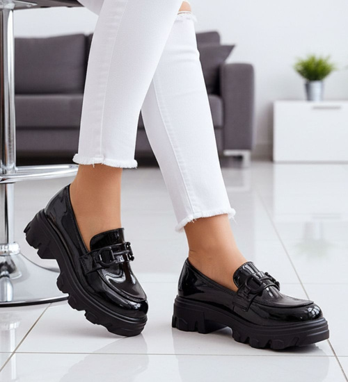 Czarne półbuty mokasyny na platformie /F10-3 12671 T695/