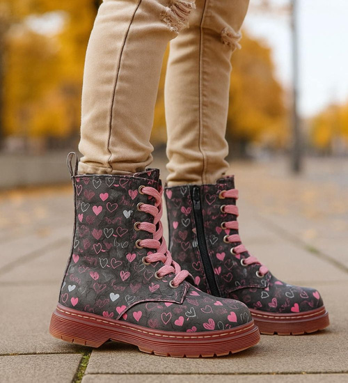 Zimowe czarne dziewczęce trapery z futerkiem /F6-2 18438 T399/