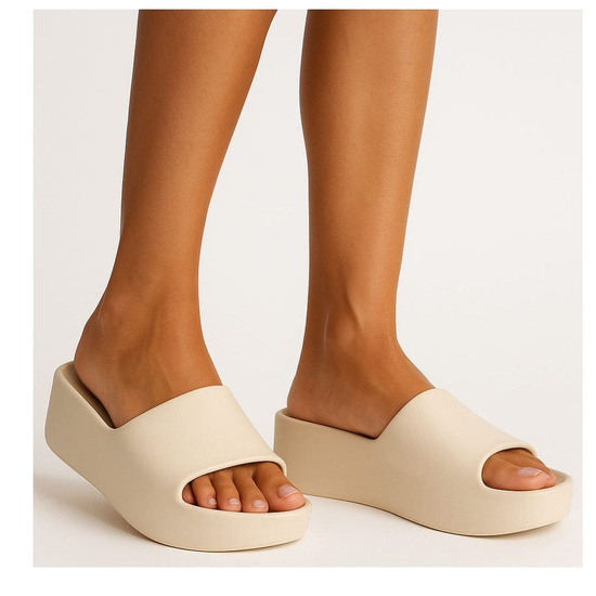 Beżowe wodoodporne klapki plażowe na platformie /A1-3 17849 G182/