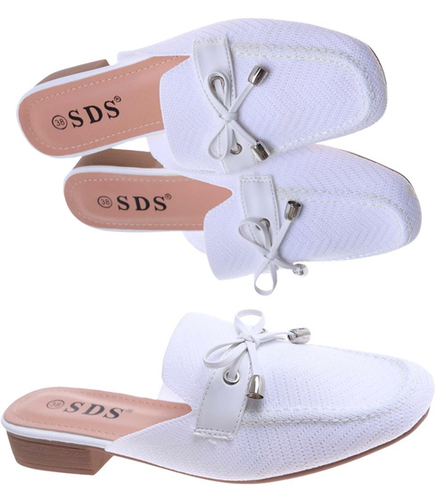 Białe klapki na płaskim obcasie /E8-2 17607 T182/