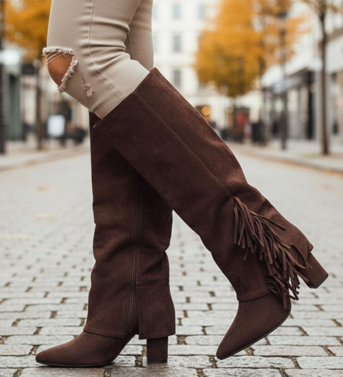 Czekoladowe kozaki boho do kolan na obcasie /F2-1 18586 G688/