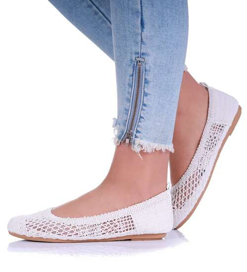 Ecru ażurowe baleriny damskie /F8-2 17258 W3/