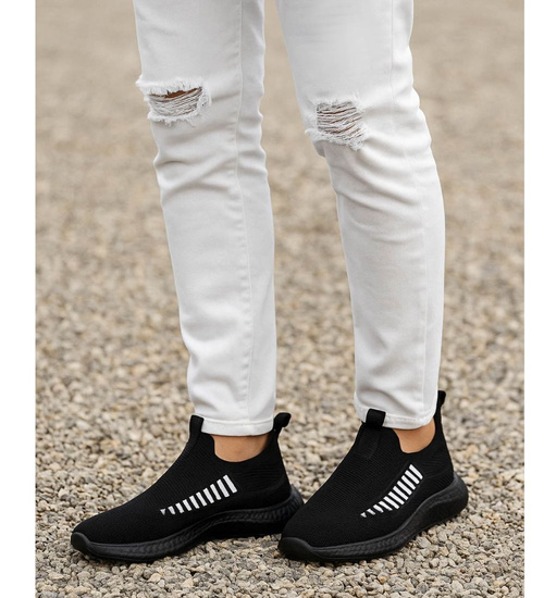 Wsuwane chłopięce buty sportowe Czarne /E4-2 17991 T189/